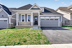 19 Oakmont Drive, Loyalist, ON K0H 1G0