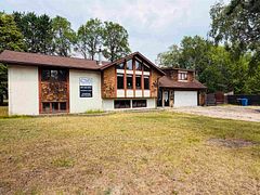 239 Memorial Avenue, Dryden, ON P8N 2M6