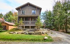 299 Pine Ridge Road, Huntsville, ON P1H 1J3