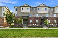 2563 Longfields Drive, Barrhaven, ON K2J 2L7