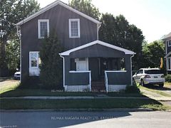 3 Greenlaw Place main floor, St. Catharines, ON L2R 4S5