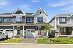 706 Expansion Road, Barrhaven, ON K2J 7G4