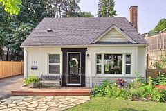 104 Mercer Street, Hamilton, ON L9H 2N9