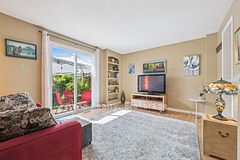 40 Silvercreek Parkway N 44, Guelph, ON N1H 7X5