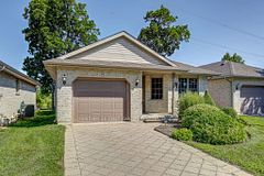 410 Burwell Road 14, St. Thomas, ON N5P 4N6