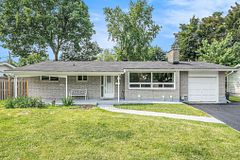 58 Wigan Drive B, Cityview - Parkwoods Hills - Rideau Shore, ON K2E 6L1