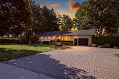 105 Concession Street W, Tillsonburg, ON N4G 1R8