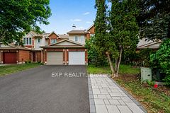11 Longshire Circle, Barrhaven, ON K2J 4K7