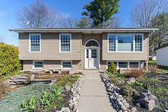 140 Elder Street, Gravenhurst, ON P1P 1B9