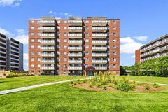 851 Queenston Road 202, Hamilton, ON L8H 4X5