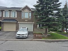 2 Maple Park Private, Blossom Park - Airport and Area, ON K1T 4A6
