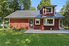 68 Goodman Crescent, Prince Edward County, ON K0K 2T0