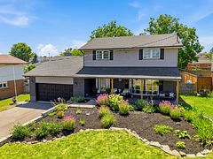 17 Lindbergh Drive, Fort Erie, ON L2A 2Z5