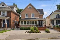 42 Thomas Street, St. Catharines, ON L2R 6L9