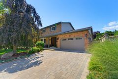 127 Michener Crescent, Kitchener, ON N2A 3V3