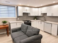 165 Rockcliffe Drive B, Kitchener, ON N2R 0M8