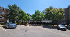 260 Brittany Drive 414, Manor Park - Cardinal Glen and Area, ON K1K 4M2
