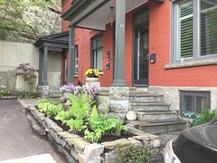 27 Perkins Street, West Centre Town, ON K1R 7G4