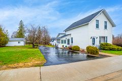 12 North Street, Kawartha Lakes, ON K0M 1N0