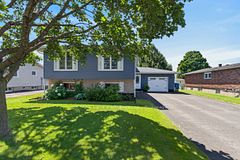 42 Webster Street, Kincardine, ON N0G 2T0