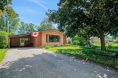 2396 Heaton Avenue, Elmvale Acres and Area, ON K1G 1J2