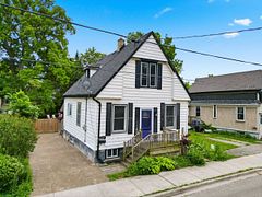18 Mount Pleasant Avenue, London North, ON N6H 1C9