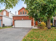 77 Armagh Way, Barrhaven, ON K2J 4C1