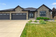 3960 Cullen Drive, Plympton-Wyoming, ON N0N 1J6