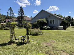 2 TWIGS End, Gravenhurst, ON P1P 1Z2