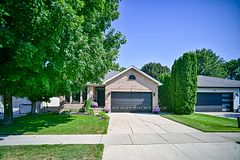 95 Middlesex Drive, Strathroy-Caradoc, ON N7G 4G5