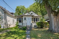 211 Toronto Street, Kingston, ON K7L 4A9