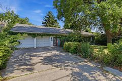 356 Thompson Road, London South, ON N5Z 2Z7