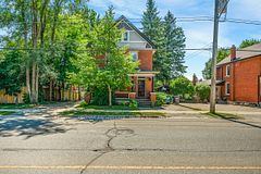 458 Woolwich Street, Guelph, ON N1H 3X5