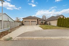 223 Birchmount Street, London South, ON N6K 4X8