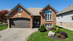 47 Deerpark Avenue, Brantford, ON N3R 8B1