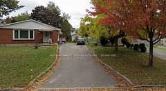 8 Kintail Crescent, London South, ON N6E 1J5