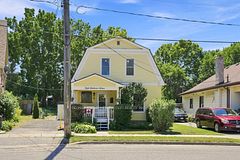 8 STRATHCONA Avenue, Brantford, ON N3S 1T3