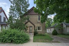 3 Johnston Street, London South, ON N6J 2R6
