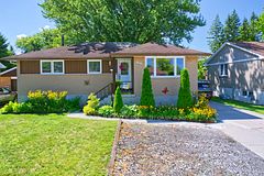 1229 Exmouth Street, Sarnia, ON N7S 1W8