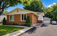 365 Blue Forest Drive, London North, ON N6G 3K1