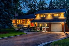 138 Judith Crescent, Hamilton, ON L9G 1L5