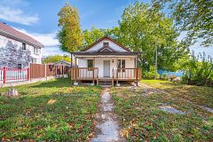 4754 First Avenue, Niagara Falls, ON L2E 2C4