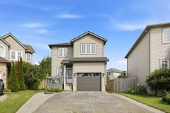 801 Hunters Gate Crescent, Woodstock, ON N4V 1G3