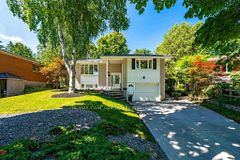 581 Glendene Crescent, Waterloo, ON N2L 4P3