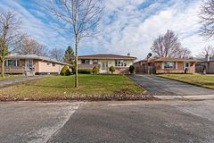 69 Alayne Crescent, London South, ON N6E 2A2