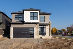 2 WELCH Court, St. Thomas, ON N5R 0M1