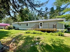10 ROBERT COLIN Lane, Whitewater Region, ON K0J 1K0