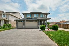 80 Days Avenue, Thorold, ON L2V 0E6