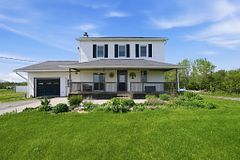 660 County Rd 19 Road, Prince Edward County, ON K0K 1T0