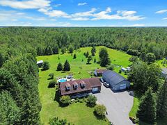 2362 Russland Road, Russell, ON K0A 3H0